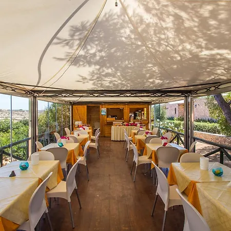 Luna Di Ponente Apart-hotel